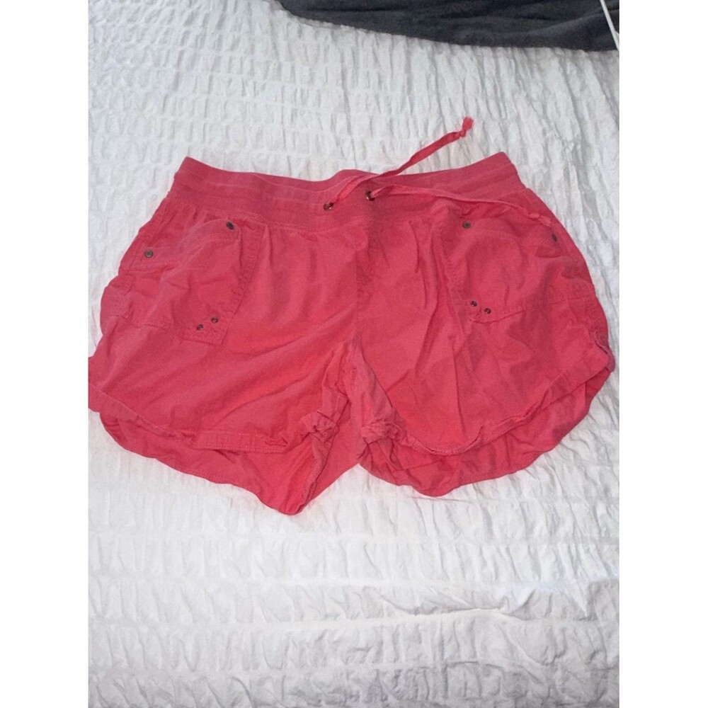 Maurice’s pink sz 2 shorts